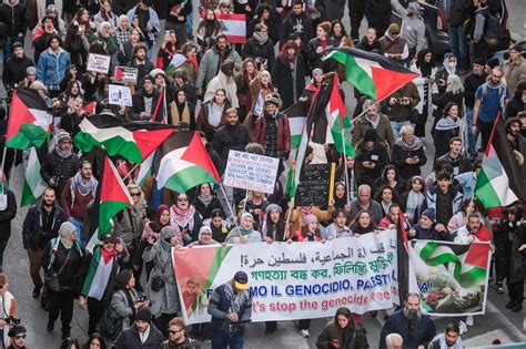 Oggi A Roma La Manifestazione Per La Palestina Citt Blindata Ecco