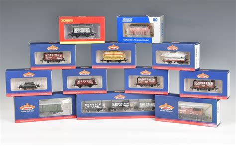 Lot A Group Of Boxed Bachmann Oo Gauge Wagons