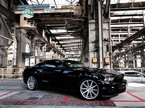 Dezent 20 Zoll Corspeed Deville Alus Am Ford Mustang LAE