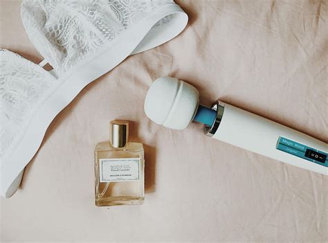 How The Hitachi Magic Wand Helped Me Define Queer Sex For Myself Self