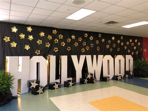 Hollywood Theme Prom Decorations