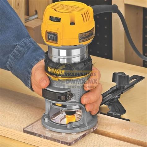 Router Compacto 4 1 14 Hp Dewalt Dwp611pk