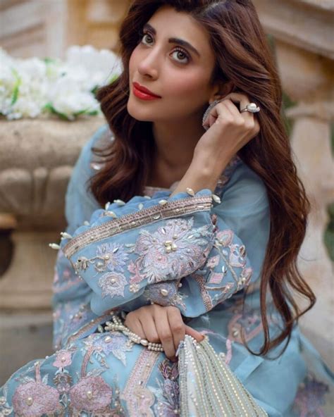 Urwa Hocane Steals The Spotlight At Hsa In 3 Different Styles Lens