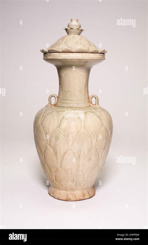 Covered Vase With Lotus Petals Decoration Northern Song Dynasty