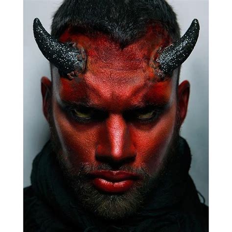 Pin By Arvid Nieuwenhuizen On Halloween Devil Makeup Halloween Mens