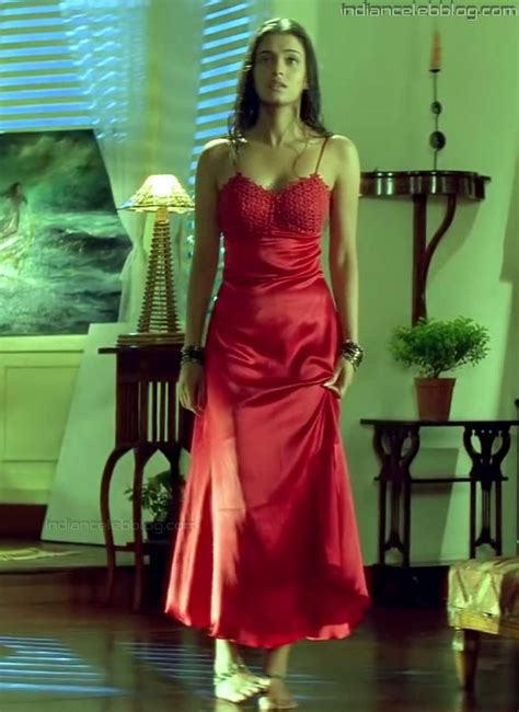 Aishwarya Rai Bollywood Celeb Dapk Hot Hd Captures Indiancelebblog