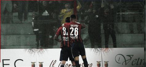 Casertana Foggia Vittoria Dei Falchi Dopo Una Serata Di Follia Al