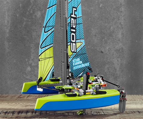 LEGO® Technic 42105 - Катамаран | КОМСЕД