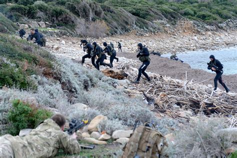 Paratroopers Strengthen French Connection Gov Uk