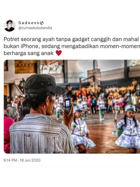 6 Potret Bapak Bapak Rekam Momen Pakai HP Jadul Bikin Tersentuh Hot Liputan6