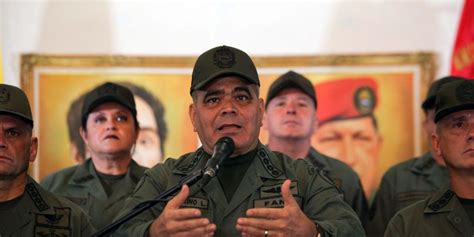 Venezuela El Ministro De Defensa Afirma Que Las Fuerzas Armadas