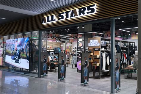🏅Магазин STRADIVARIUS в центрі Києва в ТРЦ Гулівер