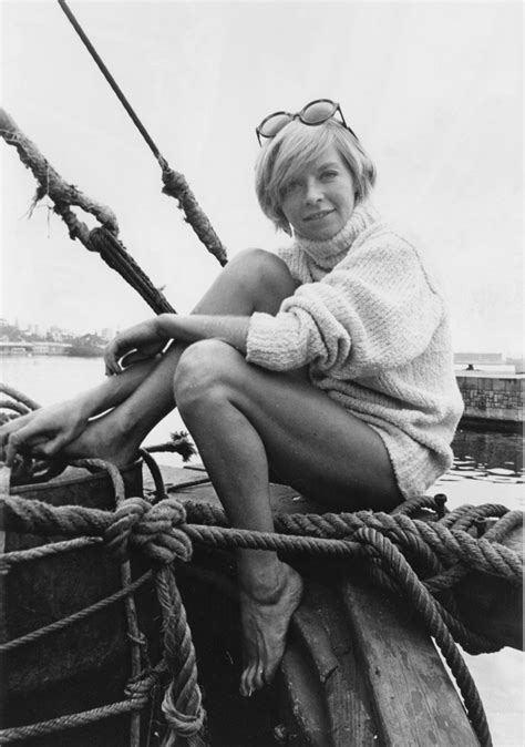 Susannah York S Feet