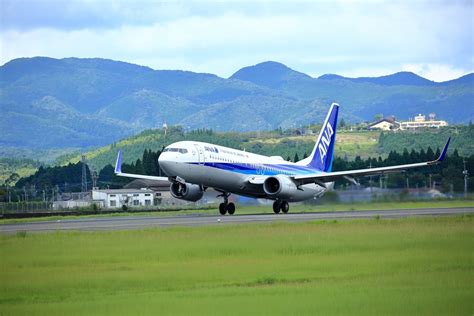 飛行機離陸シリーズです。 写真箱。