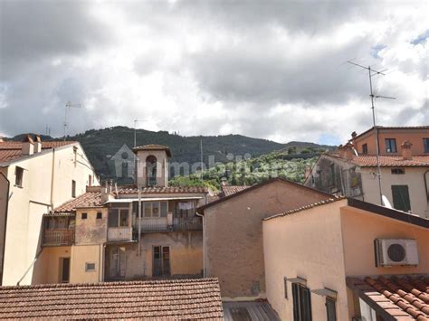 Vendita Appartamento Pietrasanta Quadrilocale In Via Mazzini San C