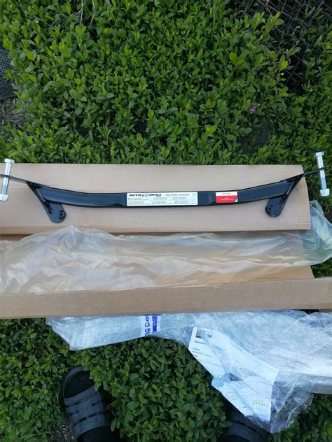 Растяжка рычагов нижняя. Распорка Autoproduct — Lada Приора седан, 1,6 ...