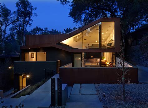 gallery  manifold house anx