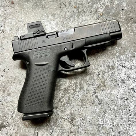 GLOCK 48 MOS 9mm With HOLOSUN EPS Carry MRS RED Vickers Extended