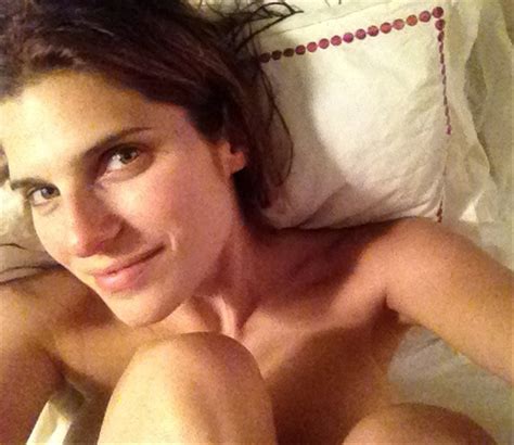 Lake Bell Nude VoyeurFlash