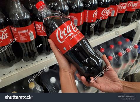 1,038 Coca Cola Line Images, Stock Photos & Vectors | Shutterstock