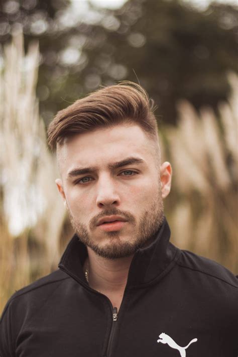 Fans de Jailyne Ojeda: Perfilar la barba