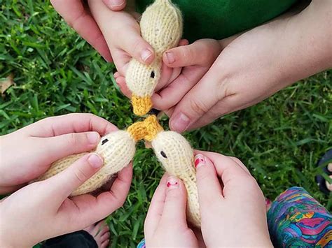 Ravelry Baby Sisters Swan Pattern By Sara Elizabeth Kellner