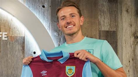 Sander Berge Burnley Sign Norway Midfielder From Sheffield United