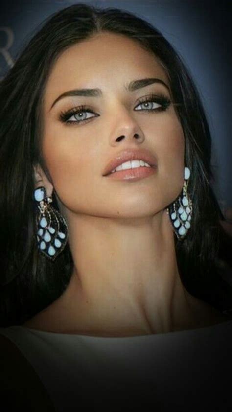 Pin By Connie Rosales On Beautiful Ladies Adriana Lima Beautiful