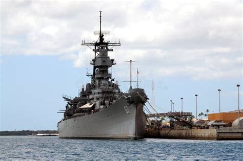 U.S.S. Battleship Missouri editorial photography. Image of battery ...