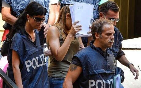 Italian Police Arrest Over 100 In Anti Mafia Raids