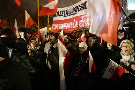 Manifestacja W Obronie Ojczyzny Przed Bezprawiem I Anarchi W