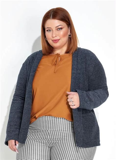 Cardigan Marinho Em Bucl Plus Size Marguerite