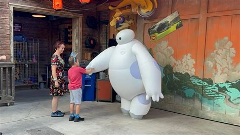 Photos Video Meet Hiro And Talking Baymax In San Fransokyo Square At