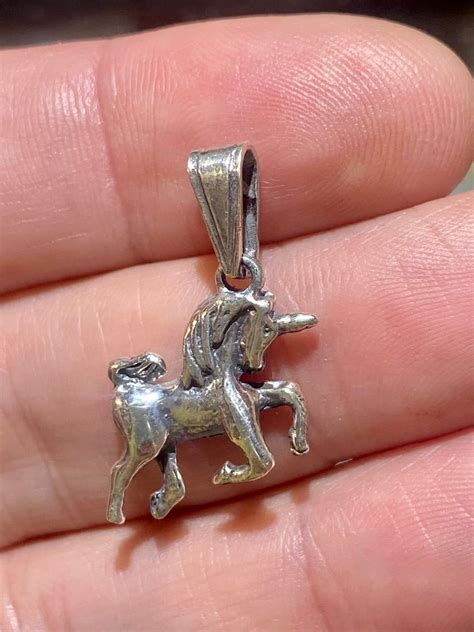 Dije Unicornio En Plata 925 El Vikingo