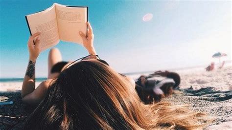 15. Shrill: Notes From A Loud Woman // Lindy West - Narcity 