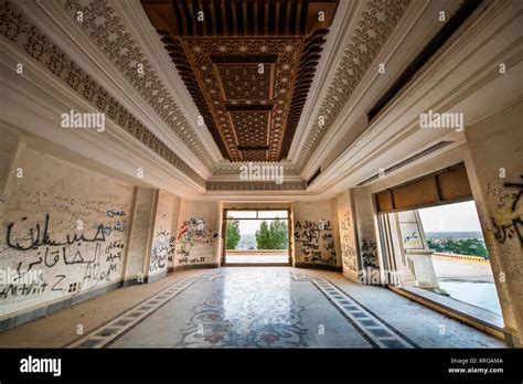 Saddam Hussein Palace Hi Res Stock Photography And Images Alamy