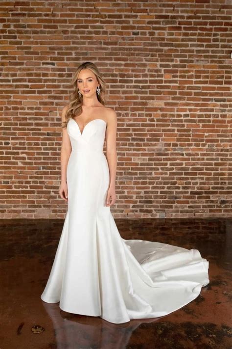 Style D Modern Mikado Fit And Flare Wedding Dress With Detachable