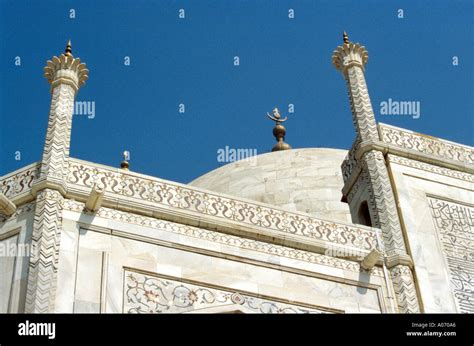 Taj Mahal Roof Detail Rajasthan India Stock Photo Alamy