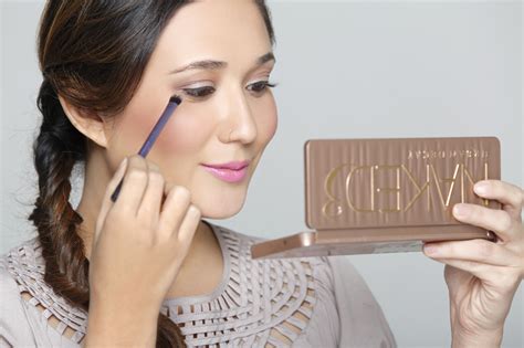 Maximizing The Urban Decay Naked Palette Calyxta