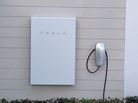 Techo solar cargador y batería Powerwall 2 Tesla y su visión