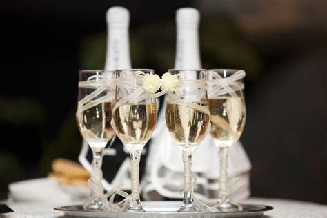 Champagne Glasses Decorated with Artificial Flowes Stock Image - Image of glass, bride: 23250179