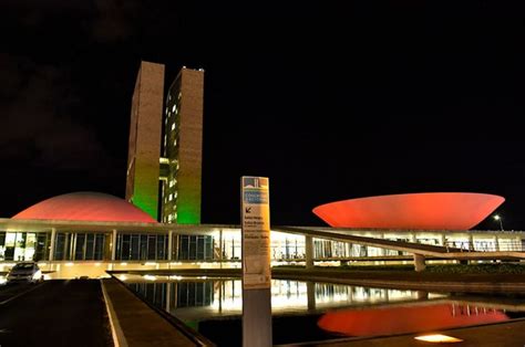 Congresso Recebe Ilumina O Verde E Vermelha Pelo M S De