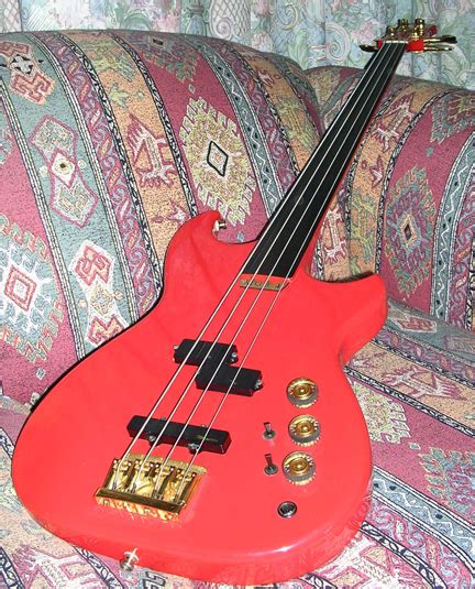 Au Maton Barry Sullivanjb4 Bass