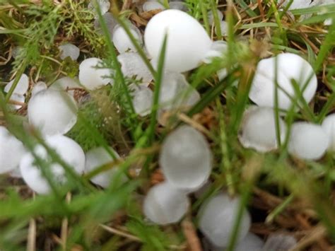 FOTO Nevrijeme u Tuzli Kiša oluja i led balans co ba