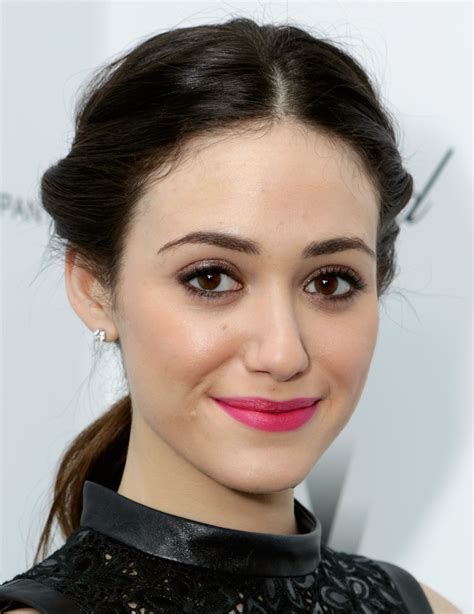 Emmy Rossum Makeup For Round Eyes Eye Makeup Application Protruding