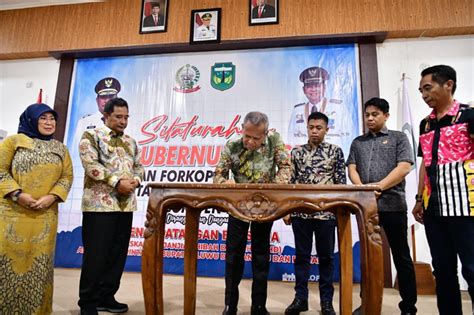 Gubernur Saksikan Penandatanganan Nphd Pemkab Luwu Palopopos