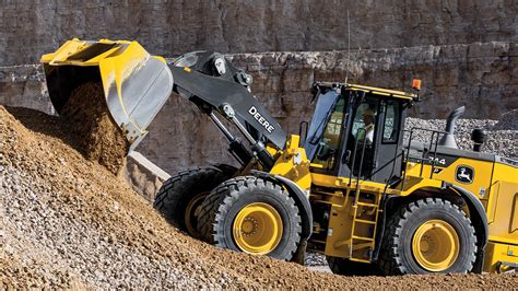 John Deere Introduces Two P Tier Wheel Loader Models In Europe