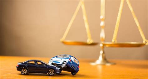 Should I Get a Car Accident Lawyer? - Volleypost