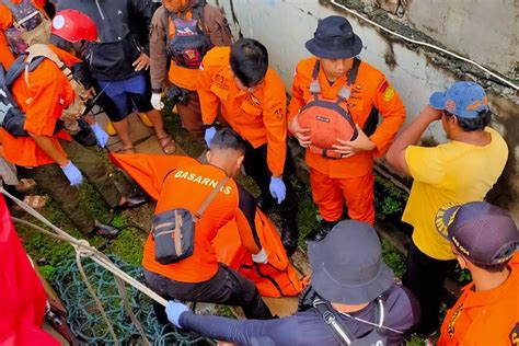 40 Jam Hilang Bocah 12 Tahun Ditemukan Tewas Di Kali Cakung