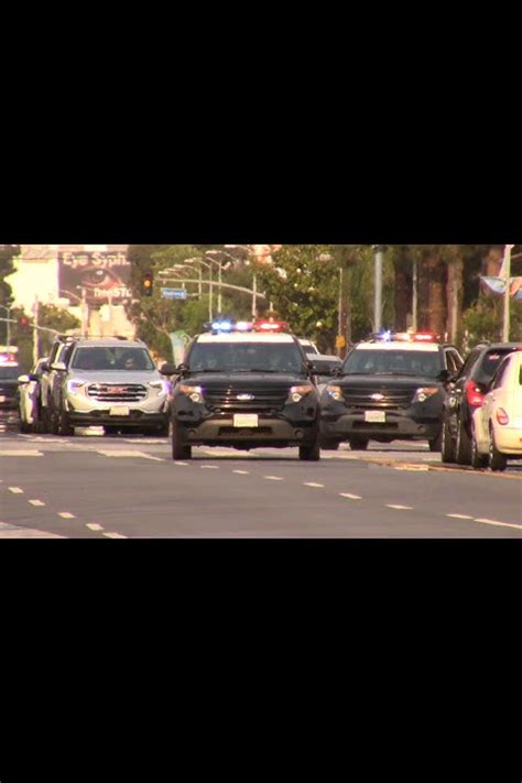 Lapd Units Responding Code 3 Youtube